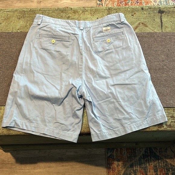 Vineyard Vines 9 Inch Club Shorts Blue size 33 - Picture 3 of 3